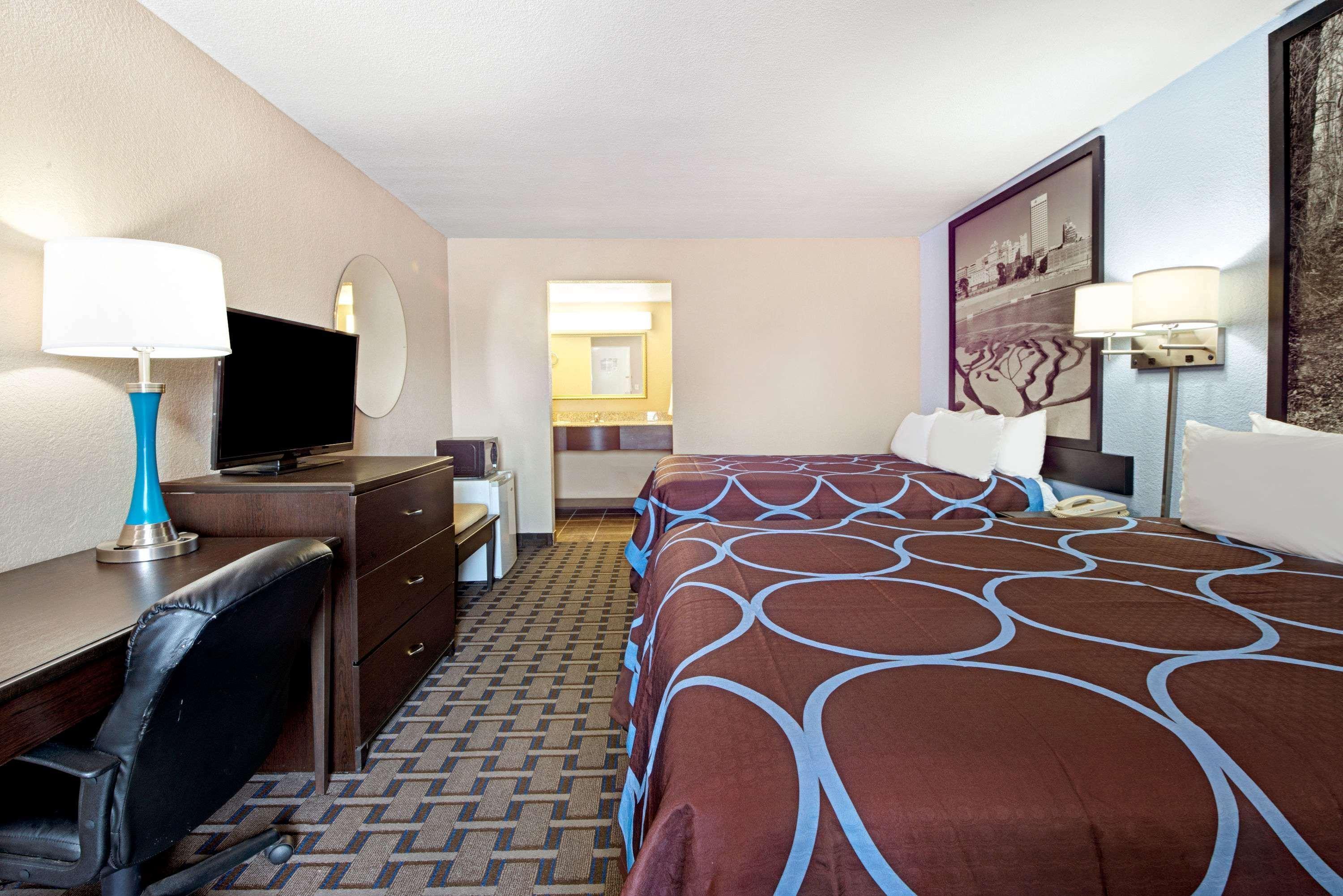 Super 8 By Wyndham Lakeland Exterior foto